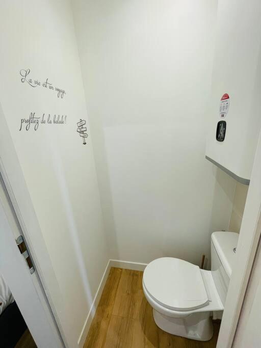 Le Belloc- Suberbe Appartement T1 Bis - Au Calme - Terrasse - Vue Jardin 아쟁 외부 사진
