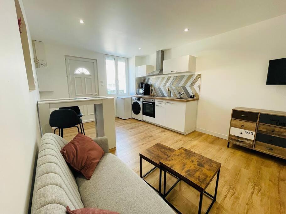 Le Belloc- Suberbe Appartement T1 Bis - Au Calme - Terrasse - Vue Jardin 아쟁 외부 사진